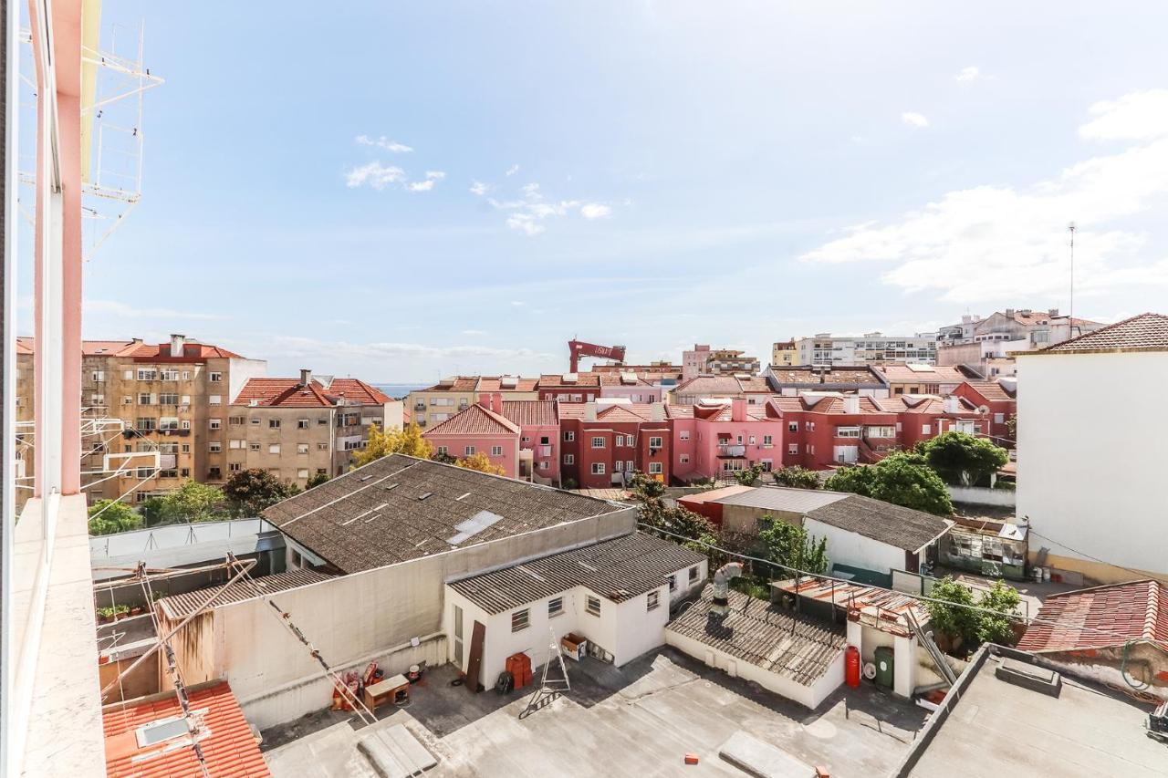 Portucale ! Balcony *